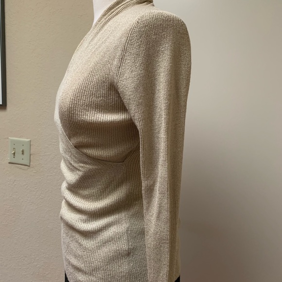 🩸BOGO - All $10. Items. Karen Kane gold metallic knit top - Picture 3 of 7